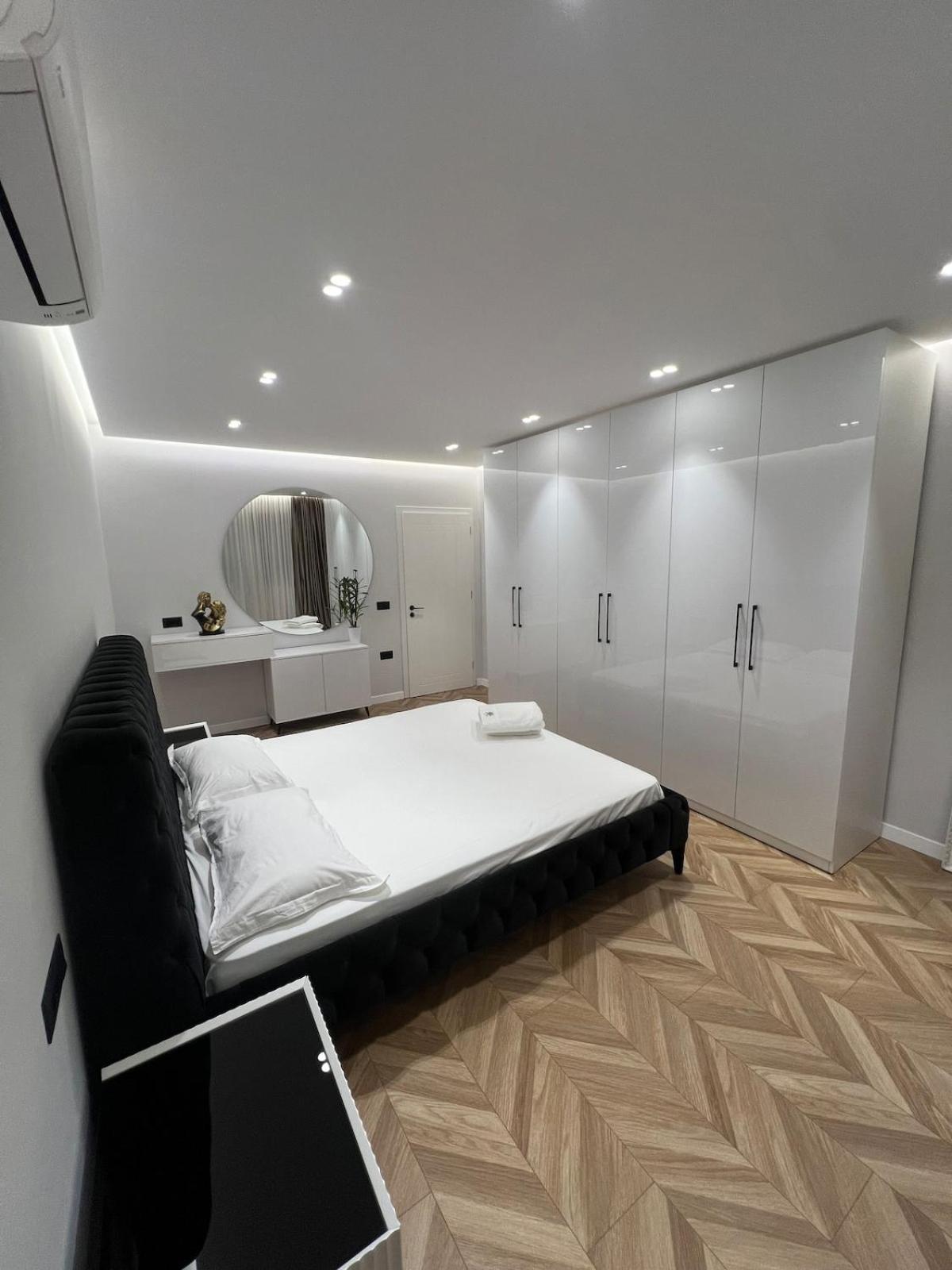 7 Floor Luxury